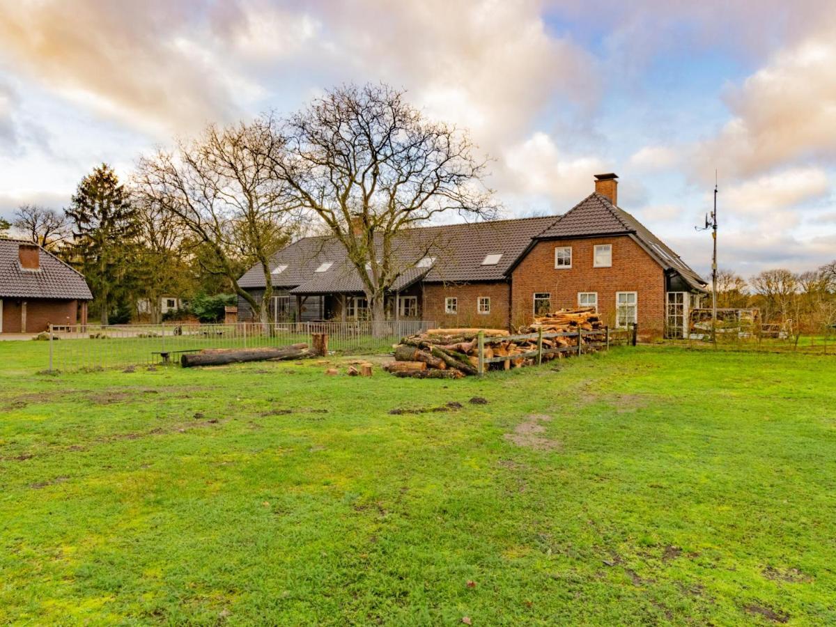 Lodge Slabroek Uden Exterior photo